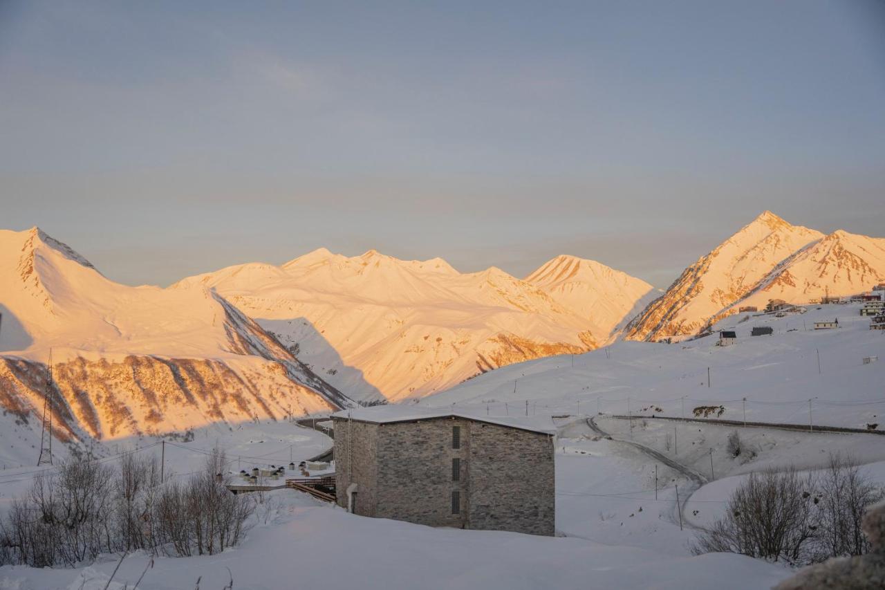 Gudauri Diamond Hotel Exterior photo